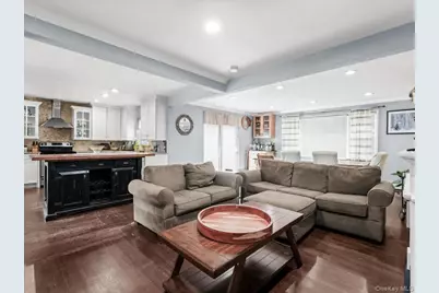 1262 Barberry Road, Wantagh, NY 11793 - Photo 5