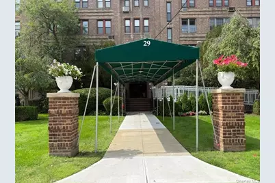 29 Woodmere Boulevard #2-B, Woodmere, NY 11598 - Photo 1