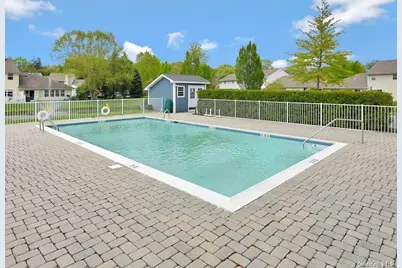 90 Mulberry Common, Riverhead, NY 11901 - Photo 27