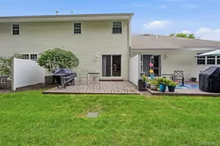 90 Mulberry Common, Riverhead, NY 11901 - Photo 21