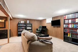 33 Dorchester Dr, Yonkers, NY 10710 - Photo 33