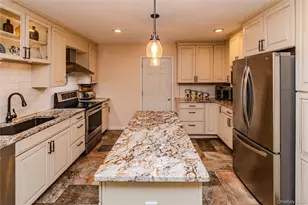 19 Closs Dr, Rhinebeck, NY 12572 - Photo 7