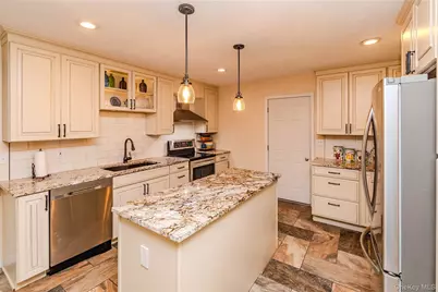 19 Closs Drive, Rhinebeck, NY 12572 - Photo 11