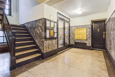 68-36 Burns Street #D1, Forest Hills, NY 11375 - Photo 3