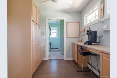 2080 Elijahs Lane, Mattituck, NY 11952 - Photo 17