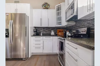 2080 Elijahs Lane, Mattituck, NY 11952 - Photo 9