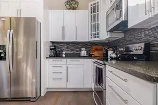 2080 Elijahs Ln, Mattituck, NY 11952 - Photo 9