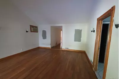 549 Woodbury Road, Cold Spring Harbor, NY 11724 - Photo 13