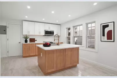219 E 238th Street, Bronx, NY 10470 - Photo 3