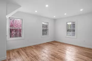 219 E 238th St, Bronx, NY 10470 - Photo 9
