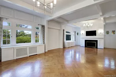 92 6th Street, Garden City, NY 11530 - Photo 5