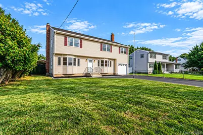 35 Colony Road, Port Jefferson, NY 11776 - Photo 3