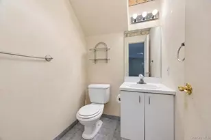 12 Hidden Pines Way, Bohemia, NY 11716 - Photo 15