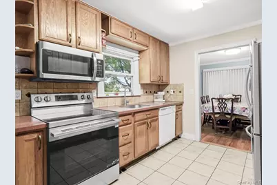 23 Hren Avenue, Huntington, NY 11743 - Photo 3