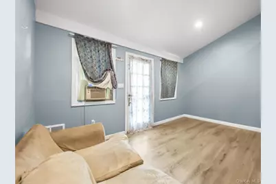 23 Hren Avenue, Huntington, NY 11743 - Photo 11