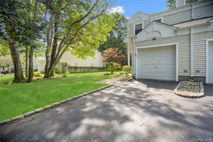 40 Quail Ct, Manorville, NY 11949 - Photo 3