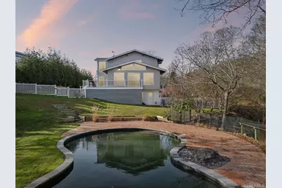 18 Tara Road, Montauk, NY 11954 - Photo 1