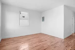 1148 E 211th St, Bronx, NY 10469 - Photo 15