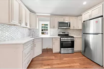 18920 117th Road, Saint Albans, NY 11412 - Photo 5