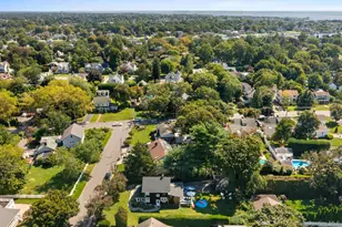 16 Robbins Ave, Amityville, NY 11701 - Photo 33