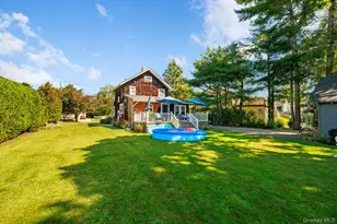 16 Robbins Ave, Amityville, NY 11701 - Photo 27