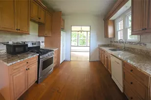 7 Ruscitti Dr, Chester, NY 10918 - Photo 7