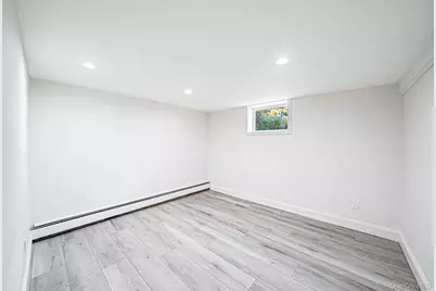 14 Millers Road, Sound Beach, NY 11789 - Photo 21