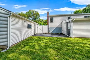 14 Millers Rd, Sound Beach, NY 11789 - Photo 5