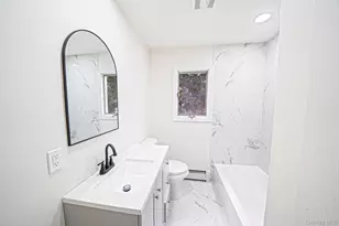 14 Millers Rd, Sound Beach, NY 11789 - Photo 15