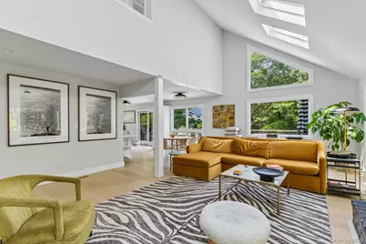 12 Deep View Court, Wainscott, NY 11937 - Photo 5
