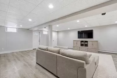 48 Fulton Boulevard, Commack, NY 11725 - Photo 19