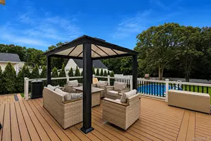 48 Fulton Blvd, Commack, NY 11725 - Photo 25