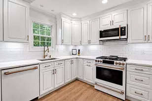 48 Fulton Blvd, Commack, NY 11725 - Photo 7
