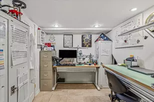 31 Dehan St, Smithtown, NY 11787 - Photo 27