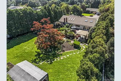 31 Dehan Street, Smithtown, NY 11787 - Photo 39