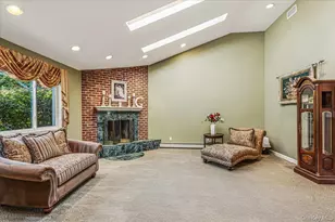 31 Dehan St, Smithtown, NY 11787 - Photo 7