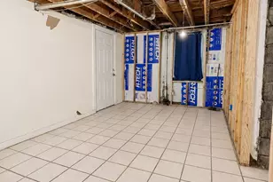 2541 Holland Ave, Bronx, NY 10467 - Photo 13