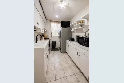 2541 Holland Avenue, Bronx, NY 10467 - Photo 17