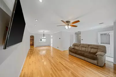12 Beecher Street, Coram, NY 11727 - Photo 15