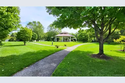 621 Regency Drive, Fishkill, NY 12524 - Photo 15