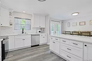 7 Bryant Rd, Carmel, NY 10512 - Photo 3