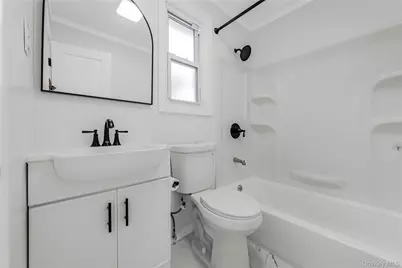 173-43 103 Avenue, Jamaica, NY 11433 - Photo 25