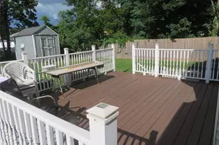 9 Palfrey St, Bay Shore, NY 11706 - Photo 5