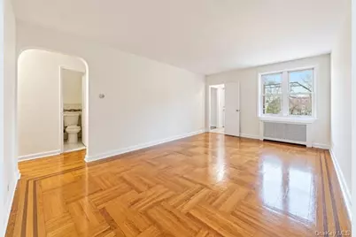 3121 Mickle Avenue, Bronx, NY 10469 - Photo 11