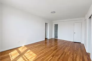 10-40 Neilson St, Far Rockaway, NY 11691 - Photo 5