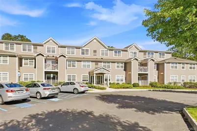 300 Woodcrest Lane #329, Mount Kisco, NY 10549 - Photo 1