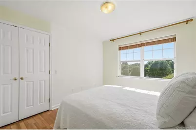 300 Woodcrest Lane #329, Mount Kisco, NY 10549 - Photo 13