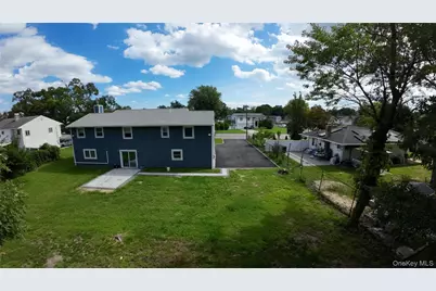 529 Spur Drive N, Bay Shore, NY 11706 - Photo 31