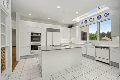 3 Pondview W, Purchase, NY 10577 - Photo 19