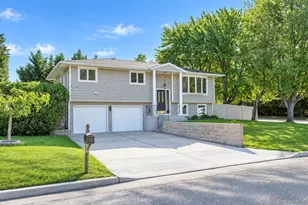 201 Smithtown Polk Blvd, Centereach, NY 11720 - Photo 3